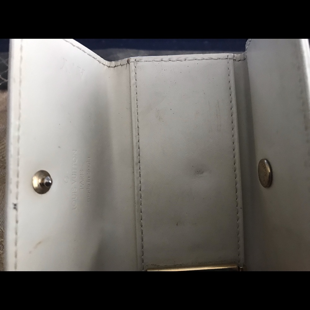 SOLD Vintage LOUIS VUITTON Vernis key holder - Picture 6 of 6